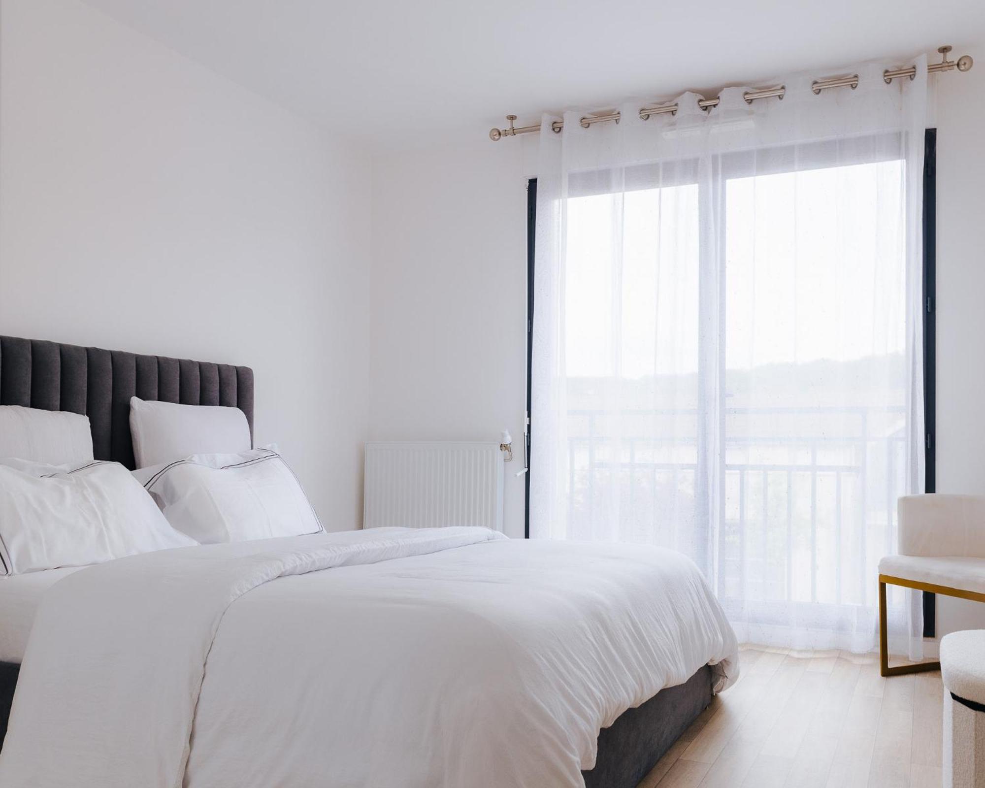 Appartement Luxueux, Neuf & Equipe A Versailles, Saint-Cyr-lʼÉcole Εξωτερικό φωτογραφία