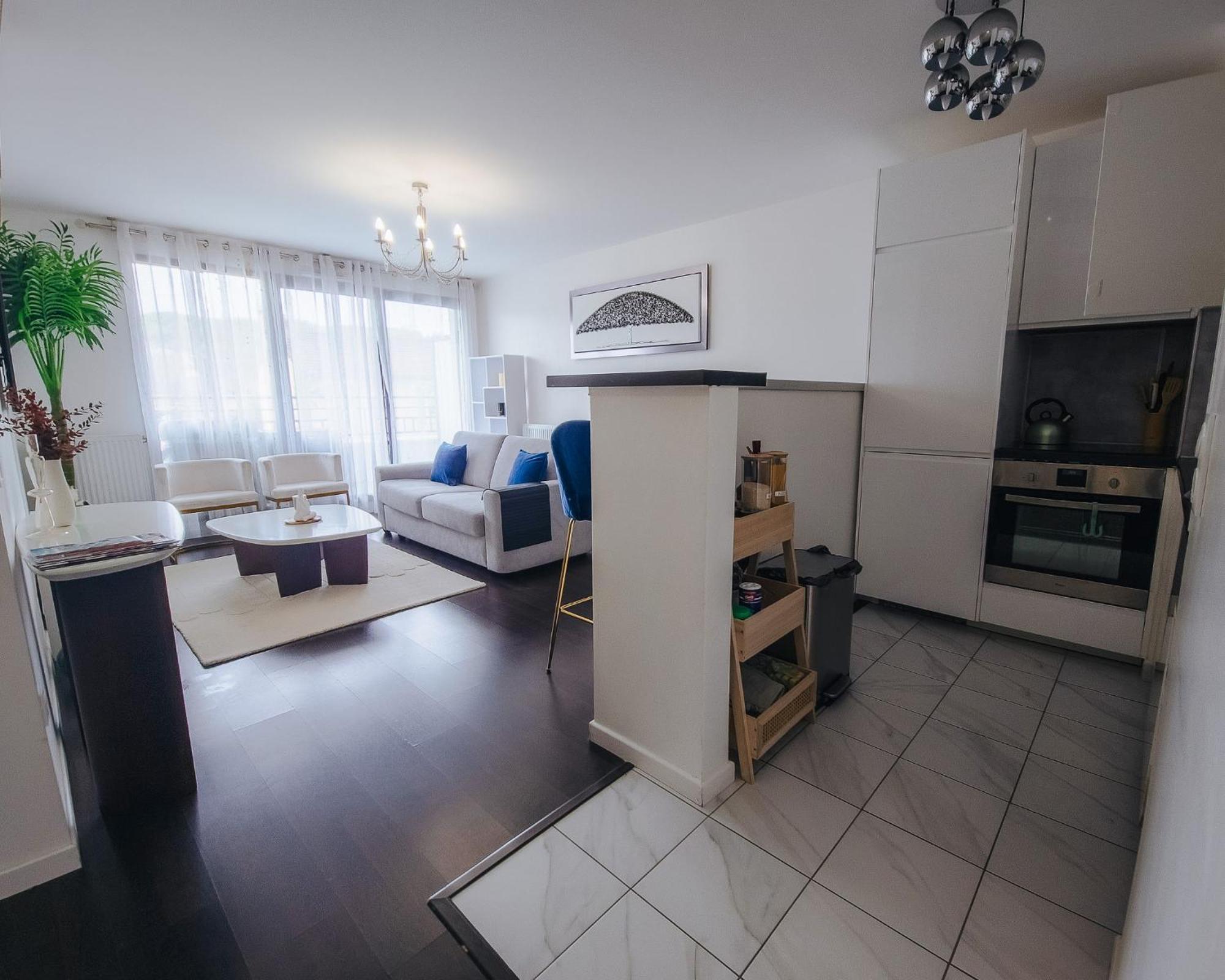 Appartement Luxueux, Neuf & Equipe A Versailles, Saint-Cyr-lʼÉcole Εξωτερικό φωτογραφία